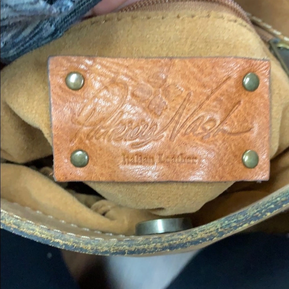 Patricia Nash Tan Distressed Leather Crossbody Bag - Picture 3 of 4